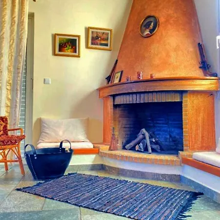Vila Theonimfi For 7 With Pool And Sea View Loutra Oraias Elenis